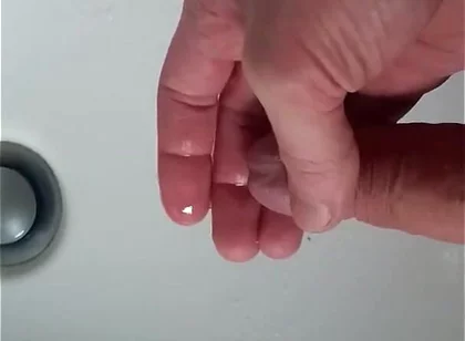 Pee in Bathroom Sink - 04.04.2024