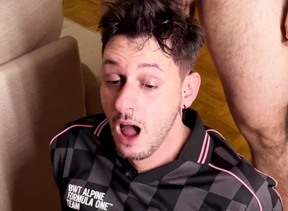 Messy 3-on-1 Facefuck