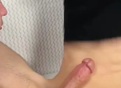 Its My First Time Getting a Blowjob From a Guy, and I Came in His Mouth