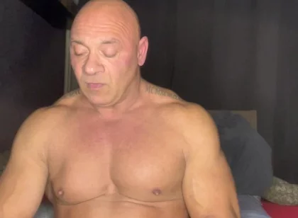 Mr Guru Naked Wank Solo Bodybuilder Daddy