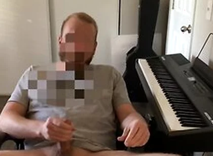Bro Jerking Off Big Dick