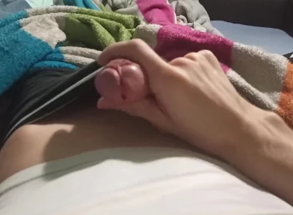 In the Morning, the Guy Decided to Jerk off a Little