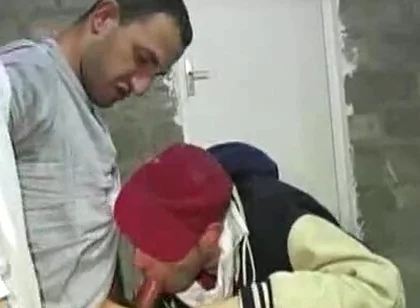 Arab proll master cock sucking
