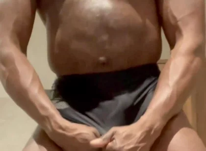Sexy Black Muscle Stepdad Vibrating Sex Toy Wank