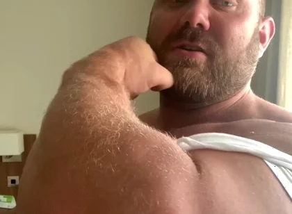 Muscle Worship Jerking with Huge Cumshot