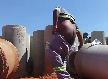 I Took Advantage of the Holiday to Be Alone and at the Construction Site