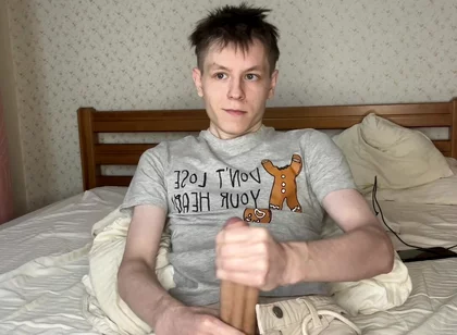 Three Days Abstinence Ends in Twink Bed Flooding