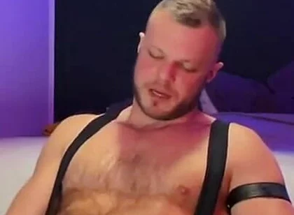 February Live Solo with a Guest Appearance From Rocco Steele!