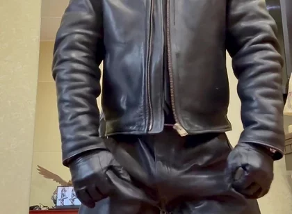 Leather Cop Kinkysirius in Full Leather Staged a Leather Striptease