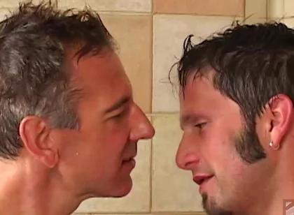 Stepdaddy Hunt: 4 Shower Buddies