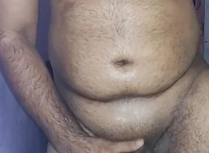 Beefy Hairy Muscular Man Cumshot Video
