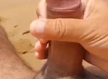 Ladysilva on the Beach Jerking off and Cumming a Lot