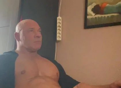 Long Wank Amateur Bodybuilder