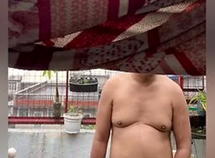 Sarap Maligo Sa Ulan Ng Hubot Hubad!