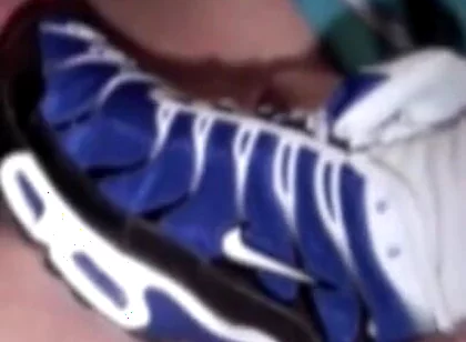 Arab slut submissed to the sneakers of his 2 friends