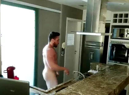Bodybuilder: Blond, Rabudo, Enjoying in the Kitchen