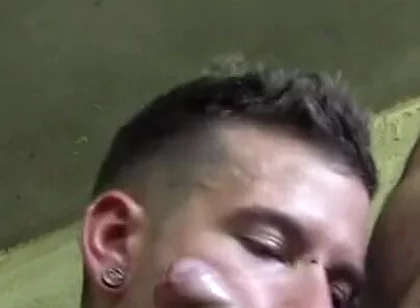 Slut creampied by XXL COKC in exhibit place cruising